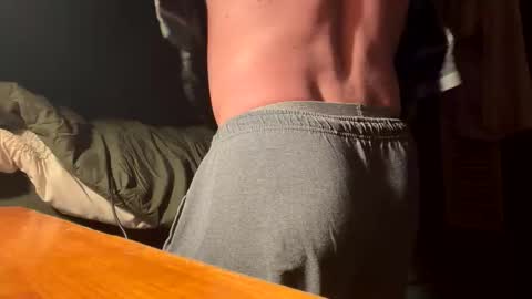 Snapshot of johnjacob1112 chatting on February 17, 2:52 am johnjacob1112 online show from February 17, 2:52 am