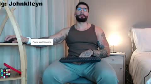 Snapshot of johnklleyn chatting on June 9, 8:53 pm john online show from June 9, 8:53 pm