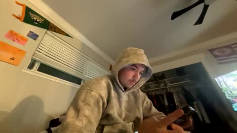Snapshot of johnladdner chatting on May 11, 4:29 am johnladdner online show from May 11, 4:29 am