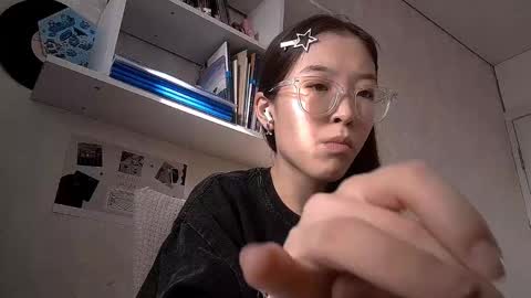 Molly online show from November 29, 8:39 am