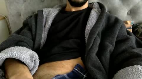 johnniewalker9 online show from November 22, 11:42 am