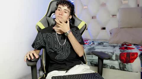 johnny_cagee online show from September 19, 4:03 am
