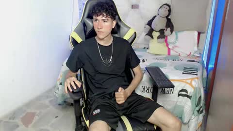 johnny_cagee online show from November 20, 4:01 am