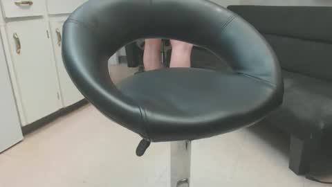 Snapshot of johnny_soles chatting on March 17, 3:22 am Johnny S online show from March 17, 3:22 am