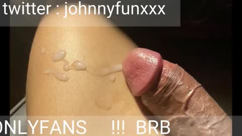 Snapshot of johnnyfun_xxx chatting on November 24, 4:45 am Johnnystrongarms online show from November 24, 4:45 am