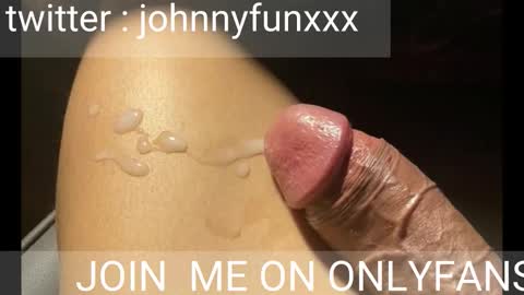Snapshot of johnnyfun_xxx chatting on December 14, 4:29 am Johnnystrongarms online show from December 14, 4:29 am