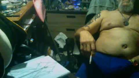 johnnyshung1 online show from December 22, 9:50 am