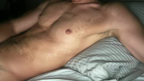 Snapshot of johnnystr0ng chatting on July 26, 2:31 am Johnny Strong online show from July 26, 2:31 am