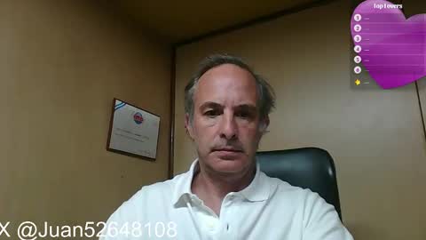 Snapshot of johnq_23 chatting on September 30, 4:23 pm John online show from September 30, 4:23 pm