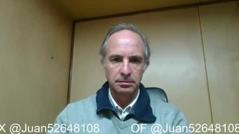Snapshot of johnq_23 chatting on August 7, 4:31 pm John online show from August 7, 4:31 pm