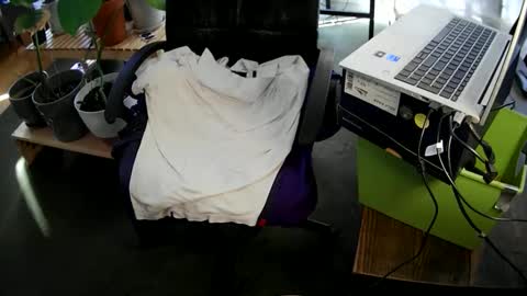 johntylerr833 online show from June 5, 9:42 pm