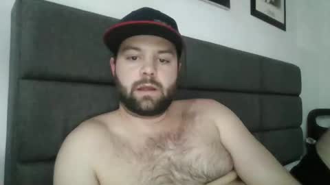 Snapshot of johny28287 chatting on October 18, 5:25 pm johny28287 online show from October 18, 5:25 pm