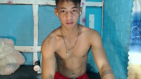 Snapshot of johnydestroyer chatting on November 14, 10:29 pm johnydestroyer online show from November 14, 10:29 pm