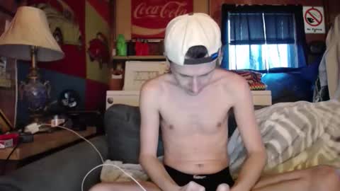 Snapshot of johstondude chatting on April 19, 8:22 pm Johston online show from April 19, 8:22 pm