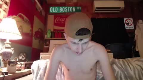 Snapshot of johstondude chatting on May 1, 12:26 am Johston online show from May 1, 12:26 am