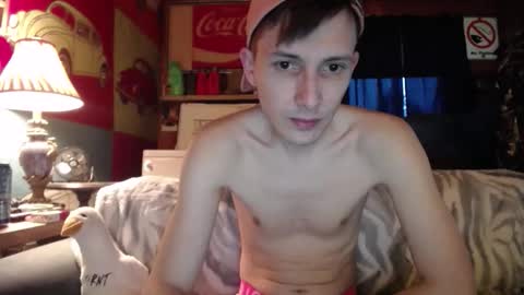 Snapshot of johstondude chatting on May 13, 11:33 pm Johston online show from May 13, 11:33 pm