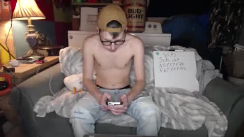 Snapshot of johstondude chatting on May 18, 1:35 am Johston online show from May 18, 1:35 am