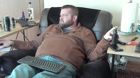 Snapshot of joi4you chatting on December 1, 8:20 pm Voyeur online show from December 1, 8:20 pm