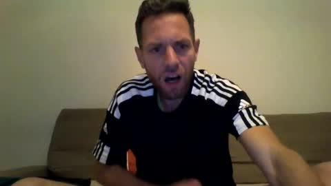 jojo19844 online show from October 14, 5:58 pm