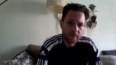 jojo19844 online show from May 8, 7:14 am