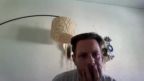 jojo19844 online show from May 13, 9:06 am