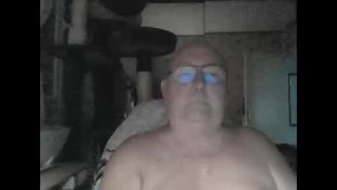 Snapshot of jojo60000529566 chatting on October 23, 7:18 am jojo60000529566 online show from October 23, 7:18 am