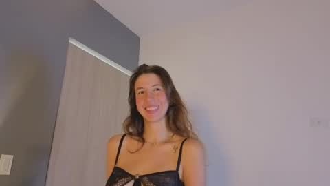 jolie_lov online show from September 11, 1:22 pm