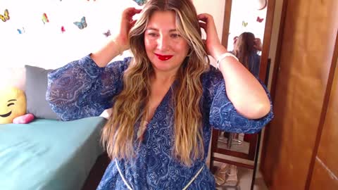 Snapshot of jolie_mature_ chatting on January 7, 9:14 pm Jolie Mature online show from January 7, 9:14 pm