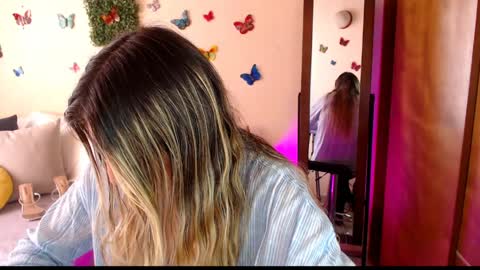 Jolie Mature online show from April 8, 10:10 pm