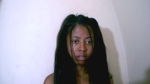 Snapshot of joliekah27 chatting on November 15, 6:15 pm joliekah27 online show from November 15, 6:15 pm