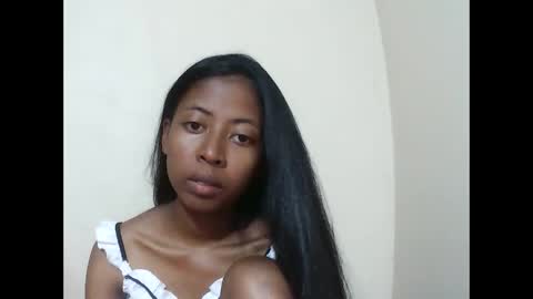 Snapshot of joliekah27 chatting on December 13, 7:53 pm joliekah27 online show from December 13, 7:53 pm