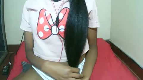 Snapshot of joliekah27 chatting on December 14, 8:46 pm joliekah27 online show from December 14, 8:46 pm