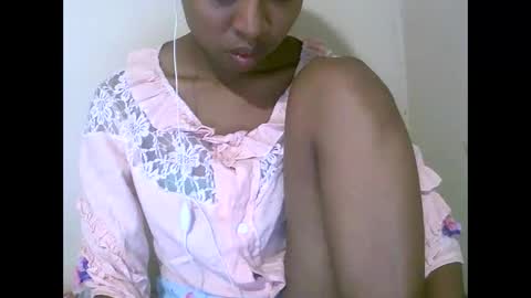 joliekah27 online show from April 16, 8:04 am