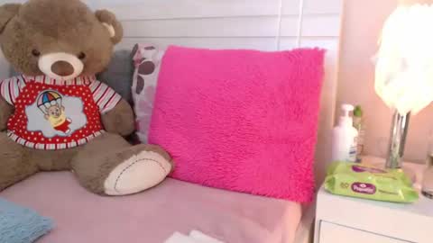 Snapshot of joliet_ chatting on January 18, 4:15 am Joliet online show from January 18, 4:15 am