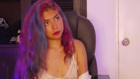 jolietdupont online show from September 10, 10:21 pm