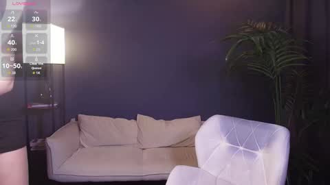 Snapshot of jolly_bean chatting on February 12, 8:09 am Polly online show from February 12, 8:09 am