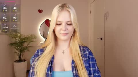 Snapshot of jolly_bean chatting on February 13, 8:43 am Polly online show from February 13, 8:43 am