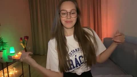 Snapshot of jolly_dollyy chatting on March 10, 6:24 pm jolly_dollyy online show from March 10, 6:24 pm