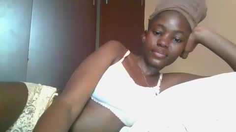 jollynabeb online show from October 20, 1:00 pm