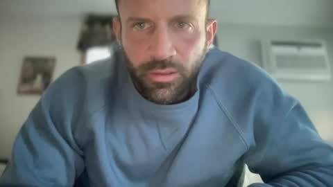 Snapshot of jonariesxxx chatting on February 2, 8:51 pm Jon Aries online show from February 2, 8:51 pm