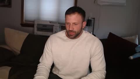 Snapshot of jonariesxxx chatting on February 12, 10:05 pm Jon Aries online show from February 12, 10:05 pm