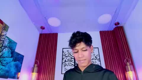 Snapshot of jonas_hiill chatting on January 18, 4:05 am Jonas online show from January 18, 4:05 am