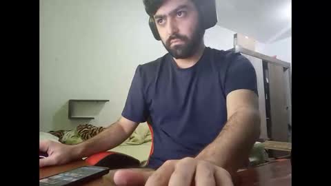 Snapshot of jonasf2525 chatting on November 23, 11:21 am jonasf2525 online show from November 23, 11:21 am