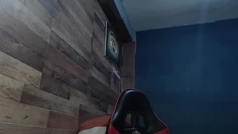 jonathancast08 online show from March 7, 11:35 pm