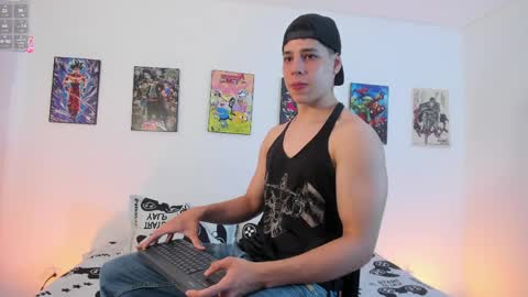 Instagram jonathanfit14 online show from April 4, 9:45 pm