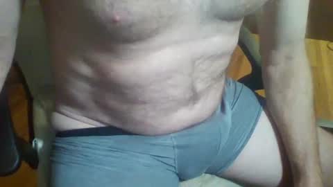 Snapshot of jonderr135 chatting on February 1, 4:44 am jonderr135 online show from February 1, 4:44 am