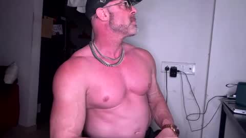 Jonny Cockfill online show from November 21, 10:08 pm