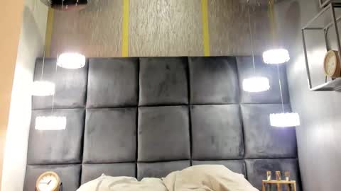 JonnyGreey online show from November 24, 7:13 pm