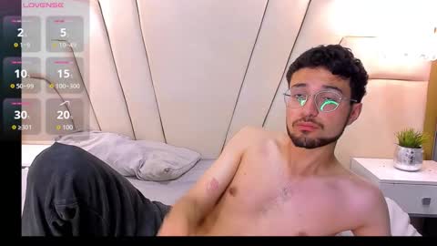 JonnyGreey online show from November 30, 9:35 am