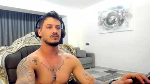 Snapshot of jonnyporn1 chatting on May 19, 2:56 pm jonnyporn1 online show from May 19, 2:56 pm